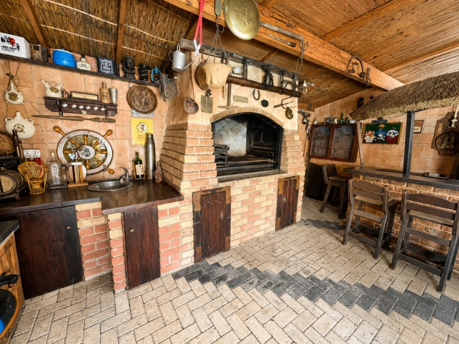 4 Bedroom Property for Sale in Vaalpark Free State